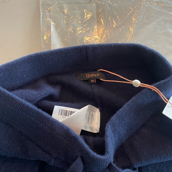 Quince Cashmere Navy Sweatpants Size 10 Kids - Picture 5 of 8